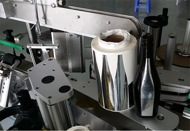 Automatinė dvipusio šampūno losjono butelių etikečių klijavimo mašina