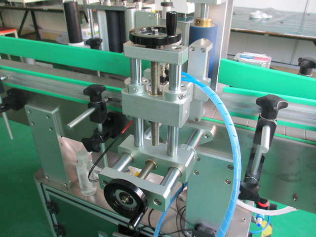 Automatinės vertikalios apvalios metalinės skardinės ženklinimo įrangos mašinų detalės
